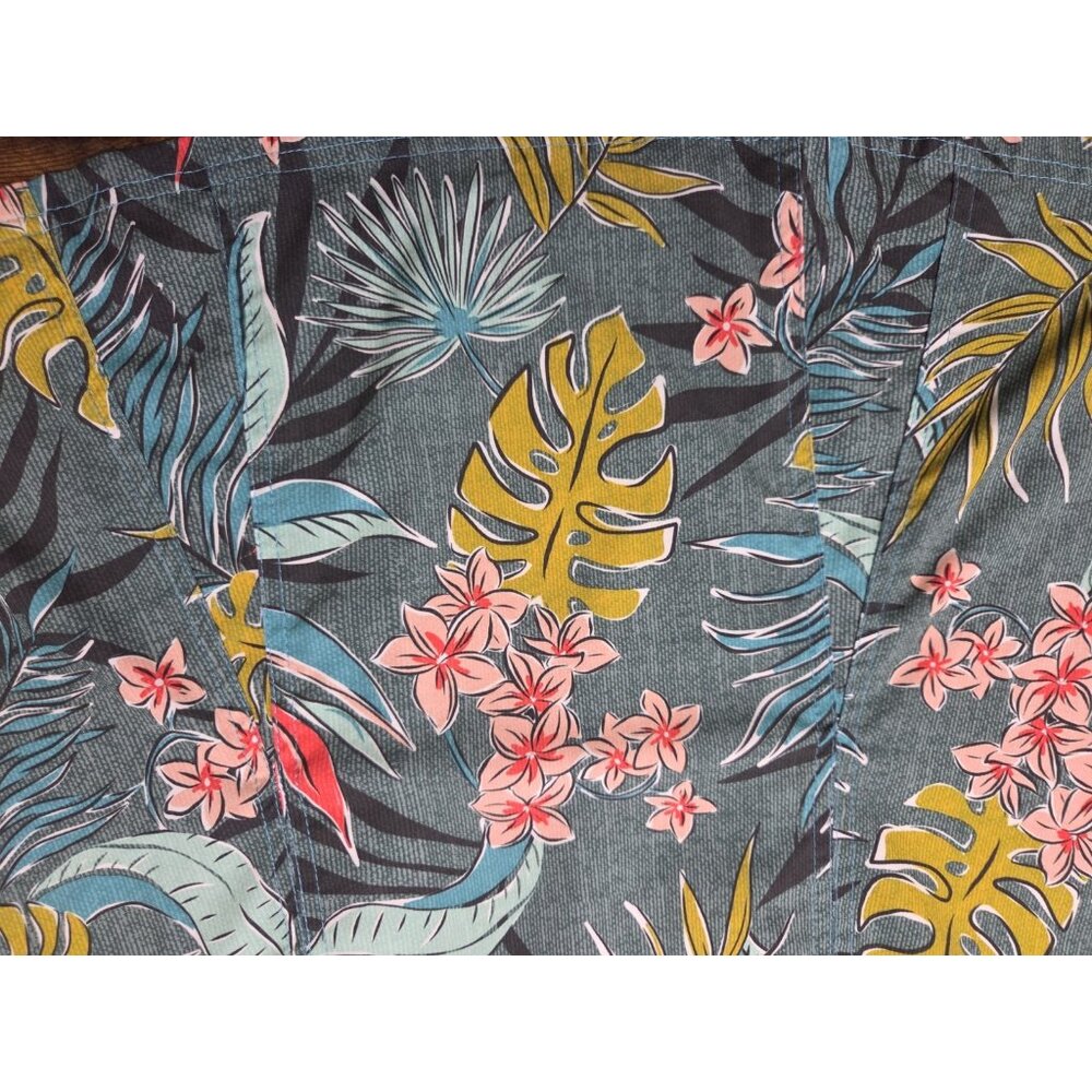Rip Skirt Hawaiian Size Medium Floral Vintage True Wrap Length 2 Bali Jungle - Picture 9 of 9